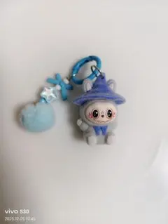 ラブブ らぶぶ Labubu キーホルダー