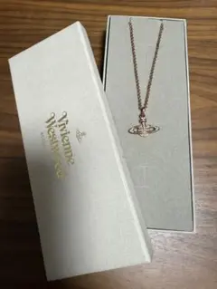 Vivienne Westwood 惑星モチーフネックレス