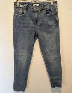 ZARA ブルー スキニーデニム フリンジ裾　ダメージ　ストレッチ　サイズ44