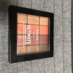NYXニックス アルティメットアイシャドウパレットウォームニュートラル