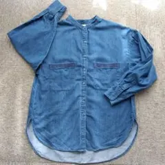 デニムシャツ