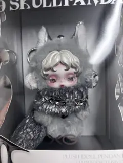 上海限定 Skullpanda Cage-围与困 レア ぬいぐるみペンダント - メルカリ