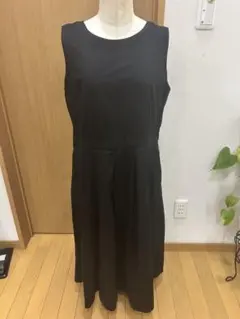 即購入可★パーリッシィ ノースリーブ ワンピース　黒★シンプルのサムネイル
