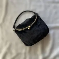 ファー素材 黒 がま口　ハンドバック