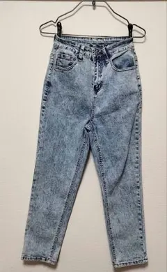 Item thumbnail for item 4e8b98b0-c925-4bb2-9559-c26436ff0143