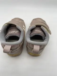 asics キッズスニーカー