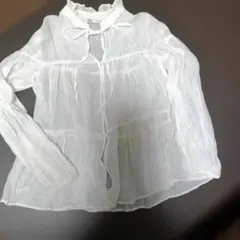 【美品】ZARA ホワイト フリルブラウス XSサイズのサムネイル