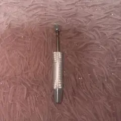 ピアスのキャッチつけるやつ