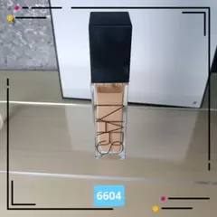 NARS ナチャラルラディアント　ロングウェアファンデーションのサムネイル