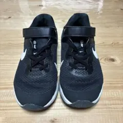 NIKE ナイキ スニーカー レボリューション 運動靴 21cmのサムネイル