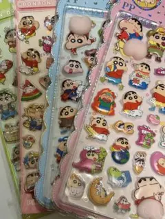 82☆クレヨンしんちゃん 立体シール 4枚おしりぷにぷに　ウォーターシール
