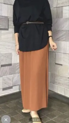 完売品　人気　ナノユニバース　プリーツスカート　38