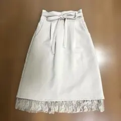 レース裾付き膝丈スカート