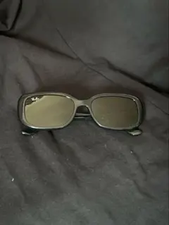 Ray-Ban RB 4421D ブラックサングラス　ケース付き