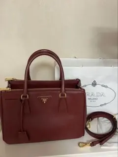【限定色】PRADA トートバッグ