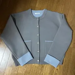 ノーカラーカーディガン