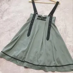 axes femme サスペンダー付きスカート グリーン系