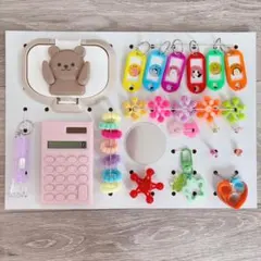 1-190 ハンドメイド　ビジーボード　おもちゃ　知育玩具　女の子向けのサムネイル