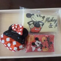 ミッキーマウス　カラビナ付エコバック・トートバック・ミニー柄ポーチ