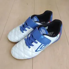 フットサルシューズ　UMBRO 20cm