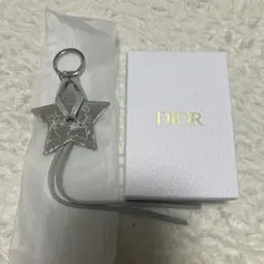 Dior ディオール　星型のノベルティキーチャー ム　ウェルカムギフト