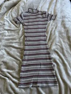 ジェイダ　ハーフスリーブテレコタイトワンピース