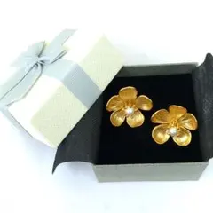 2025年最新】KAJA bijoux ピアスの人気アイテム - メルカリ