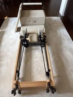 【新品 送料込】折りたたみ リフォーマー在庫残り1台！ Amazon.co.jp: ピラティスリフォーマーマシン 折りたたみ式ピラティス