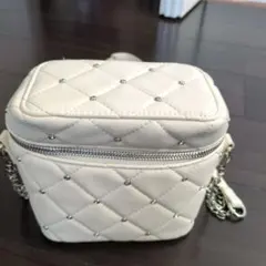 NICE CLAUP ショルダーバック　ホワイト　(ブラックも有ります。別途)