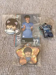 川崎フロンターレ 山本悠樹 トレカ 缶バッジ ユニラバ アクキー