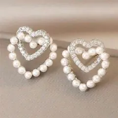 新品❣️パールピアス　ハート　シルバーカラー　CZダイヤ　女子会【匿名配送】