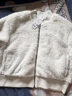 ホワイト ボアジップアップジャケット