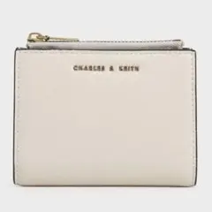 【美品】CHARLES & KEITH 二つ折り財布 アイボリー レディース