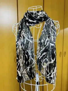 美品　LEONARD レオナール シルクウール　ストール　大判 レオナール ストール 大判 総柄 ウールシルク LEONARD - メルカリ