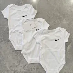 新品★NIKE ナイキ 62~68cm ロンパース 白 3枚セット 半袖のサムネイル