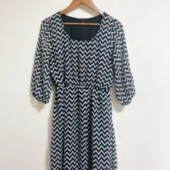 ESPRESSO XL ジグザグ柄 七分袖ワンピース