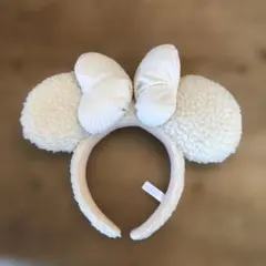 ミニーマウス　ボアカチューシャ白