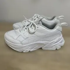 PUMA プーマ　ソフィアレザースニーカー　24.5のサムネイル