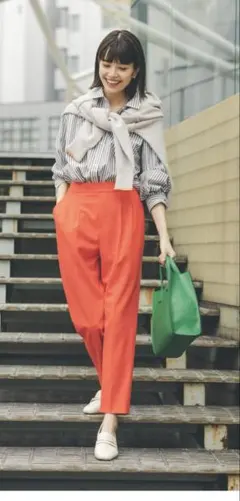 global work レディース　パンツ ウツクシルエットテーパードパンツ　S