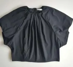 美品 ADORE アドーア フリルスリーブ ブラウス ブラック 38 - メルカリ