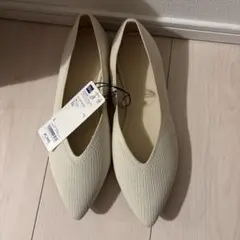 【新品タグ付き】GU ウォッシャブルニットフラットシューズ　オフホワイト　L