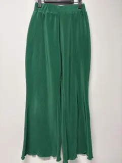グリーンプリーツワイドパンツ
