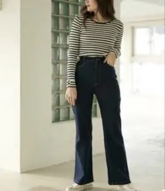tina jojun ブーツカットデニム ネイビー