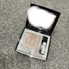 Dior モノクルールクチュール アイシャドウ568