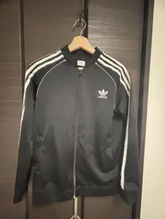 adidas ブラックジャージ トラックジャケット
