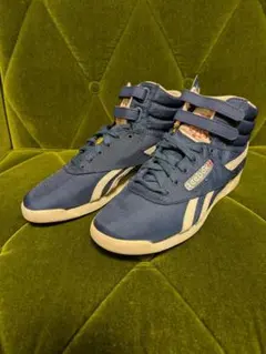 【未使用・23㎝】Reebok CLASSIC ナイロンスニーカー