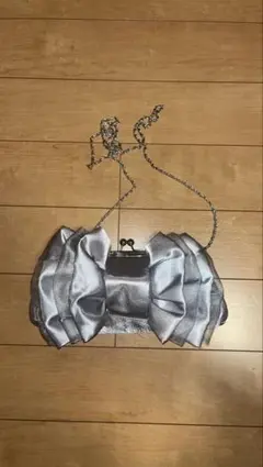 シルバー フリル ハンドバッグ