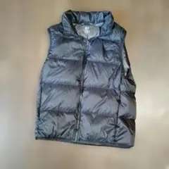 UNIQLO ULTRA LIGHT DOWN ベスト S