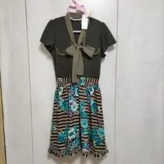 axes femme 半袖フラワープリントワンピース