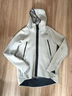 2025年最新】oakley パーカー ホワイトの人気アイテム - メルカリ